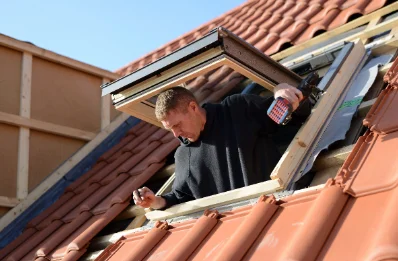 Pose de fenêtres de toit Velux à Valambray